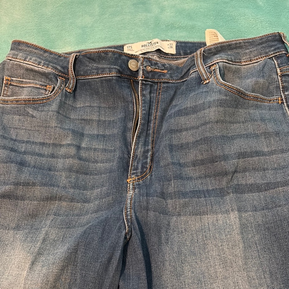 Hollister Women's Curvy Ultra High Rise Blue Jeans